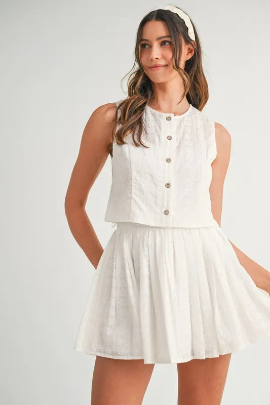 How To Style: Two-Piece Eyelet Lace Outfit - Button Top - Pocket Mini Skirt