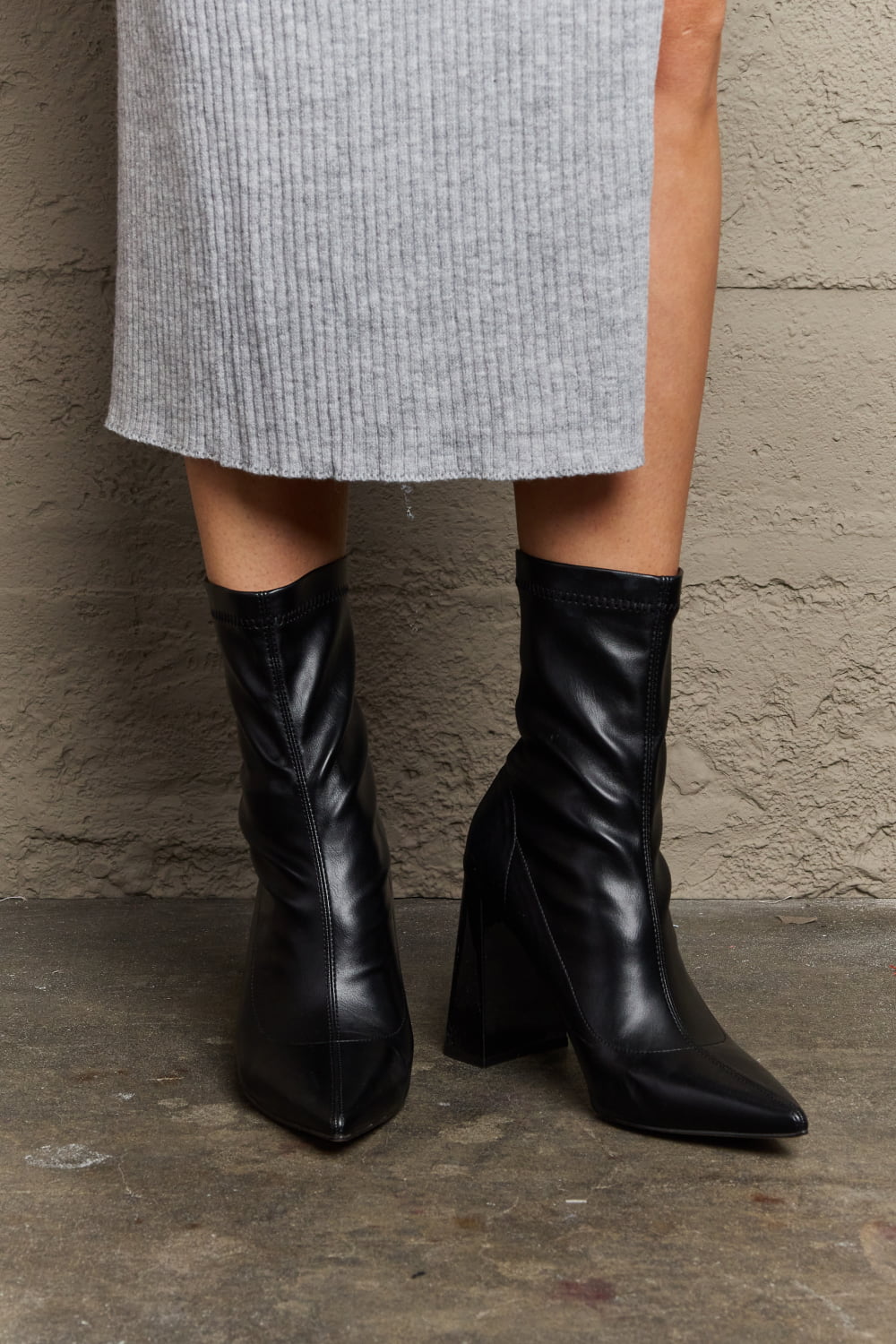 Black Sock-Like Pointed Boots – Shiny Block Heel Ship from USA Weeboo