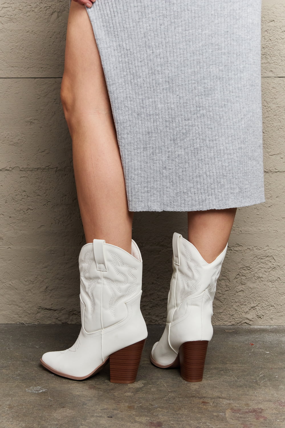 Urban Mid-Shin Boots – Sleek Confident Style Legend Ship from USA