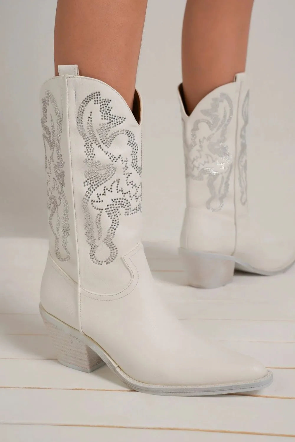 White Rhinestone PU Boots – Sparkling Western Elegance Beast Fashion Ship from USA