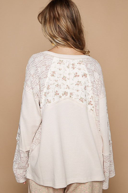 White Round neck Knit top - Floral Lace new POL Ship from USA