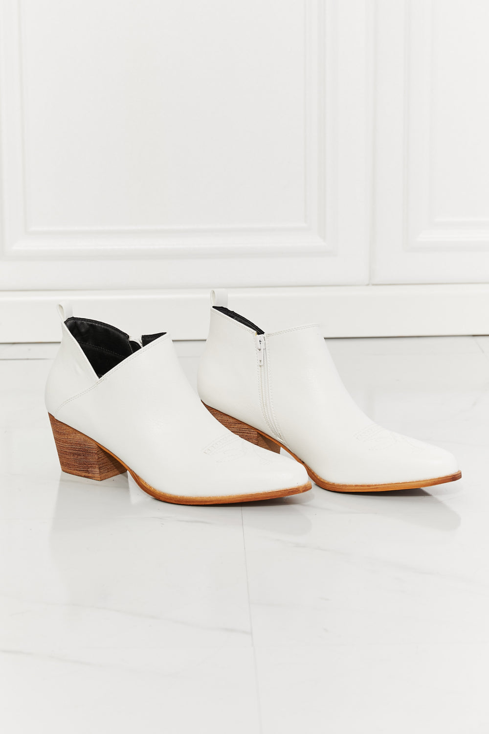 Ankle Boots - Crossover - Cowboy - White - Low Heel - Block 5-5-shoes-usa Melody Ship from USA